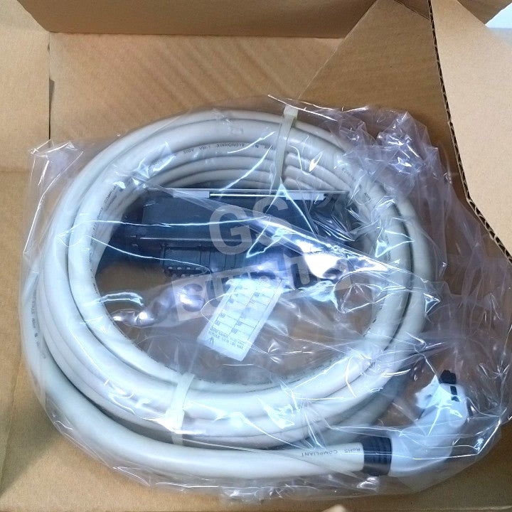 ALLEN BRADLEY 1492-CABLE050Y /E