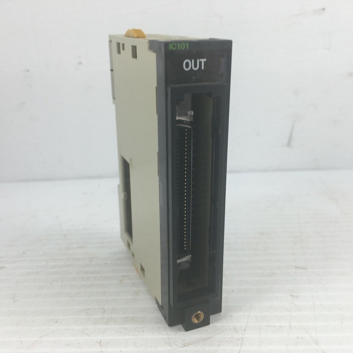 Omron CJ1W-IC101 I/O Control Unit