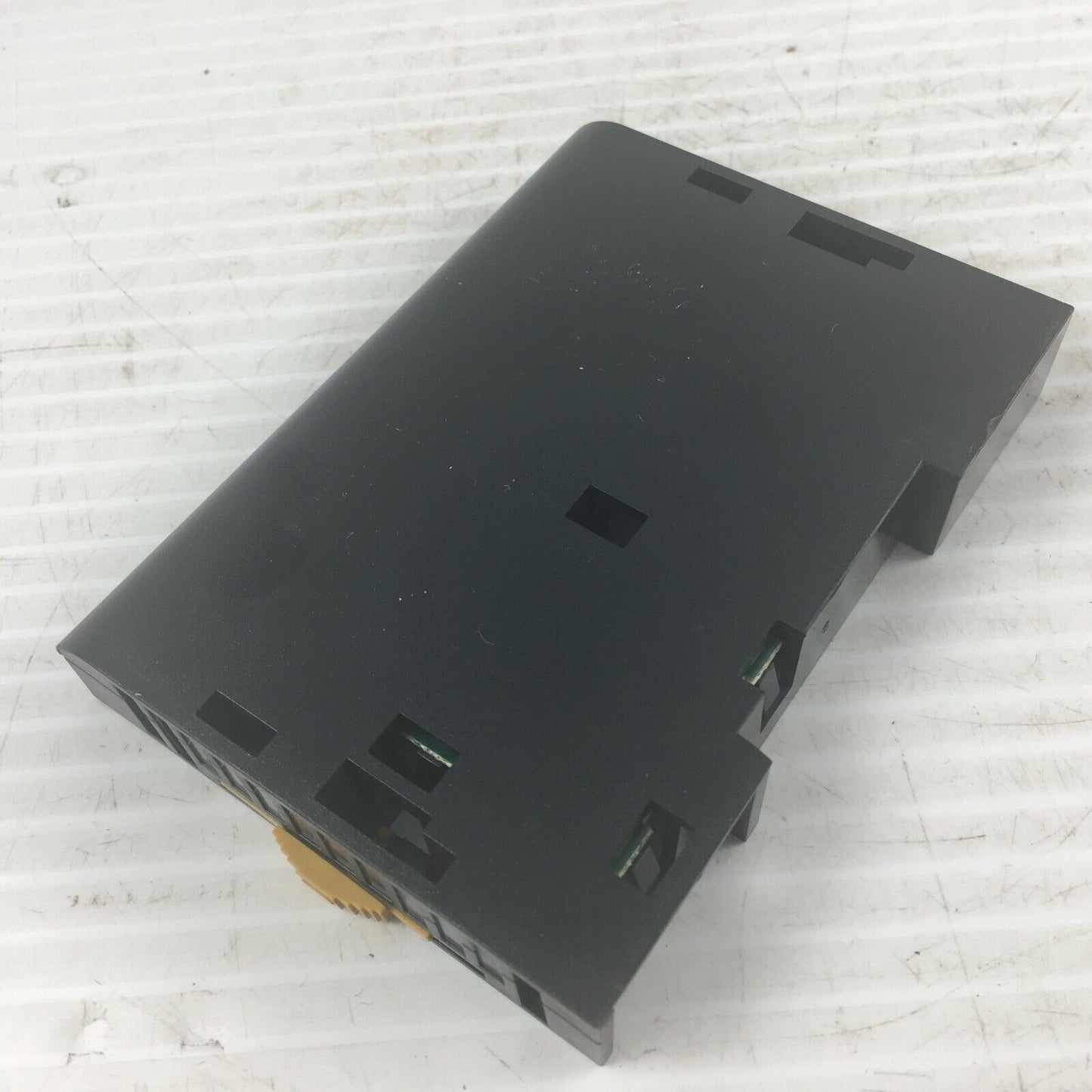 Omron CJ1W-TER01 End Plate, CJ2M-CPU11-2-2