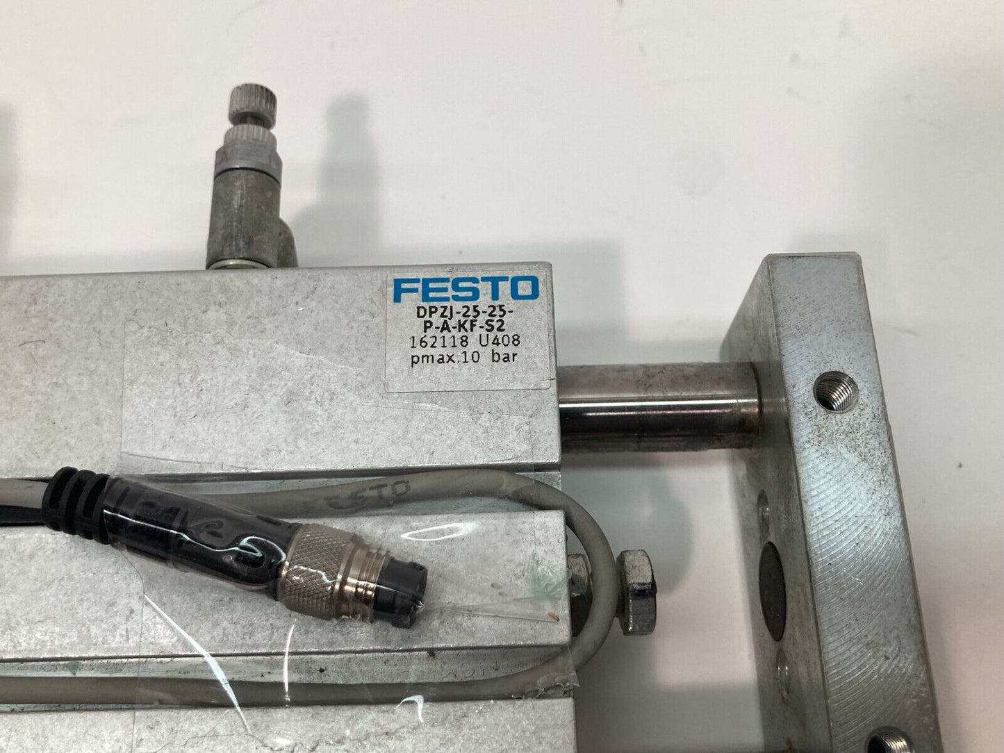 FESTO DPZJ-25-25-P-A-KF-S2 / DPZJ2525PAKFS2