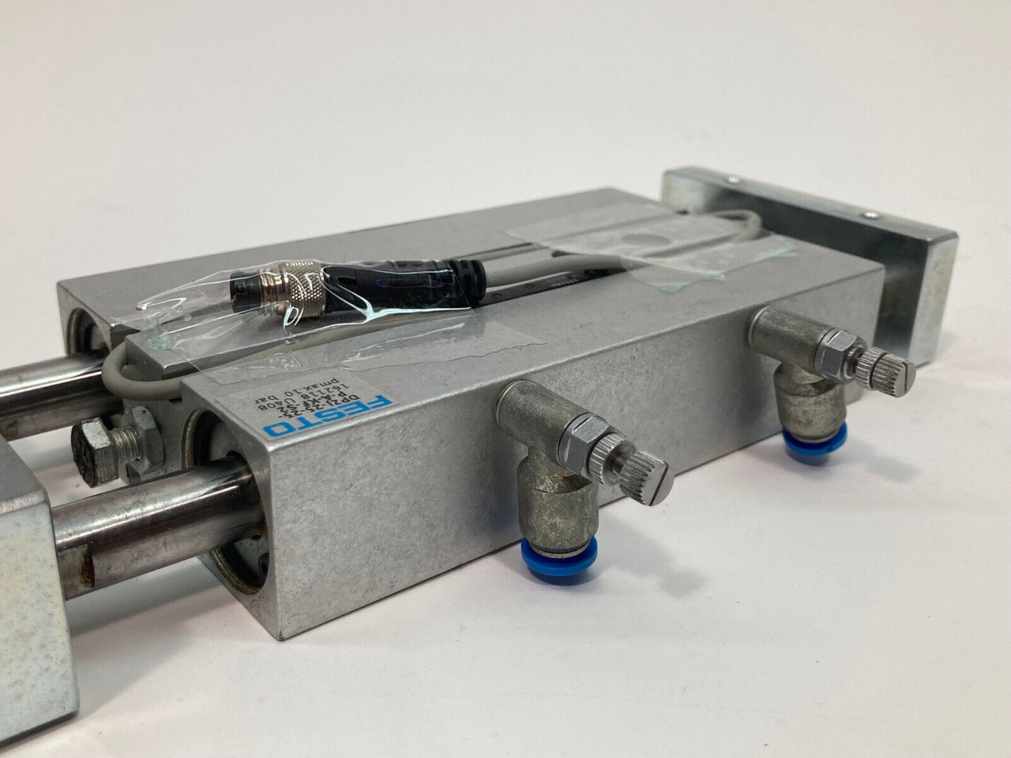 FESTO DPZJ-25-25-P-A-KF-S2 / DPZJ2525PAKFS2