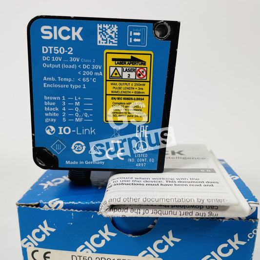 New SICK DT50-2B215252 / 1065661 Distance Sensor
