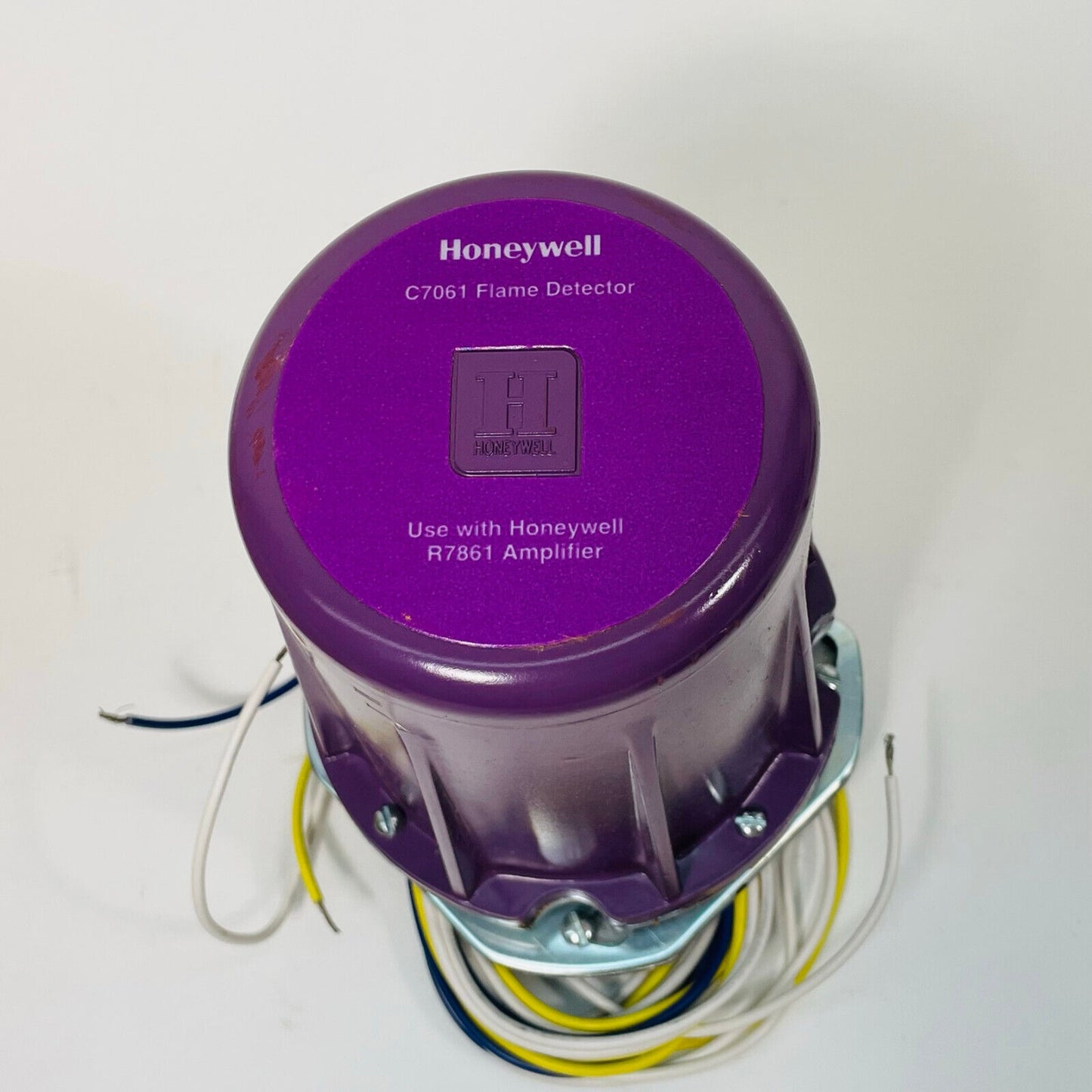 New HONEYWELL C7061A 1012 / C7061A1012 UV Flame Detector