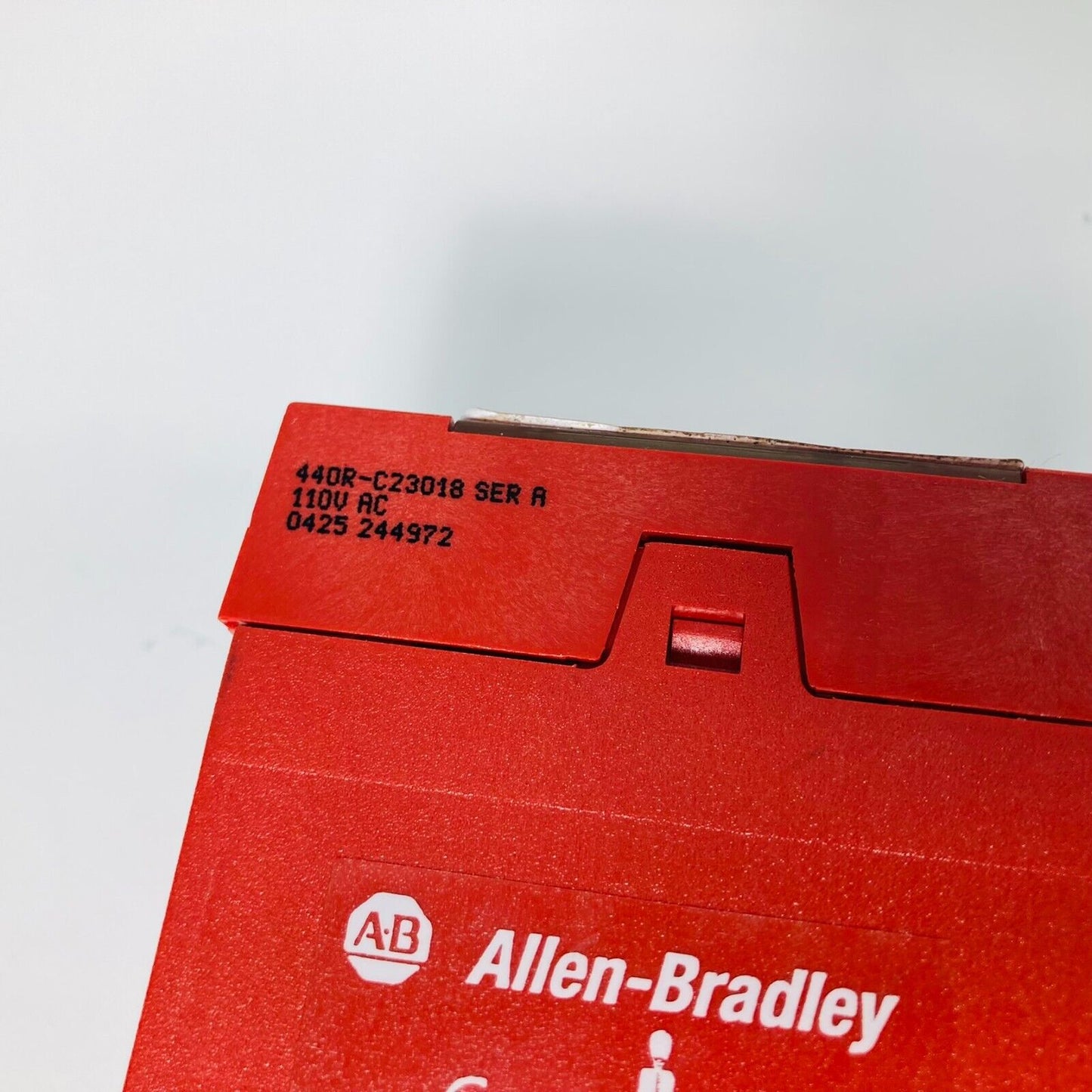 Allen-Bradley Guardmaster 440R-C23018 Safety Relay