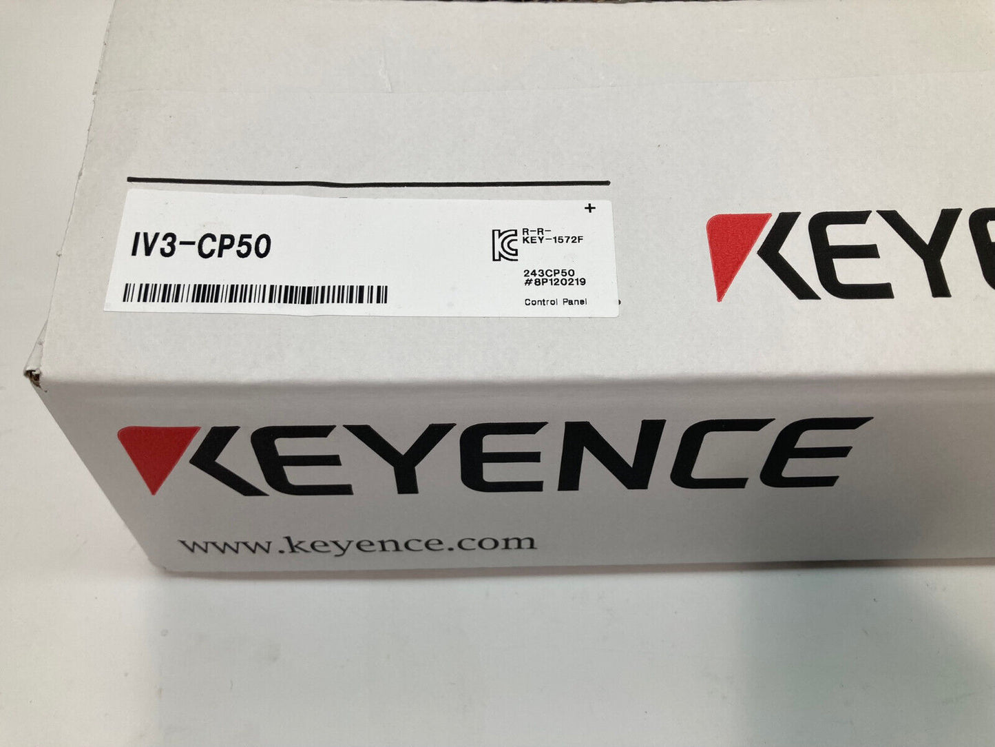 New KEYENCE IV3-CP50 Control Panel, Overnight available