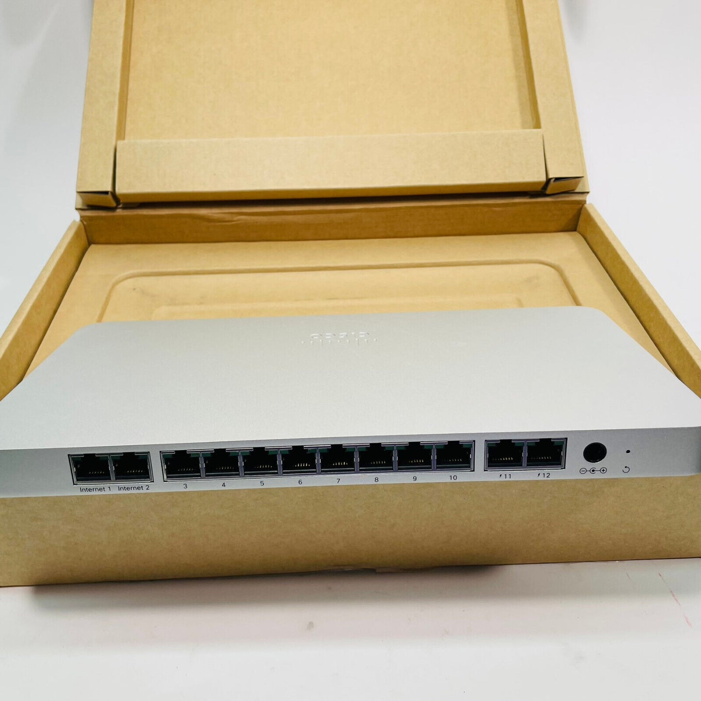 New Cisco Meraki MX68-HW Router Security Firewall Appliance Unclaimed