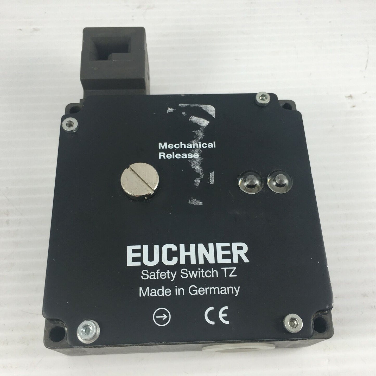 Euchner TZ1LE024M Safety Switch