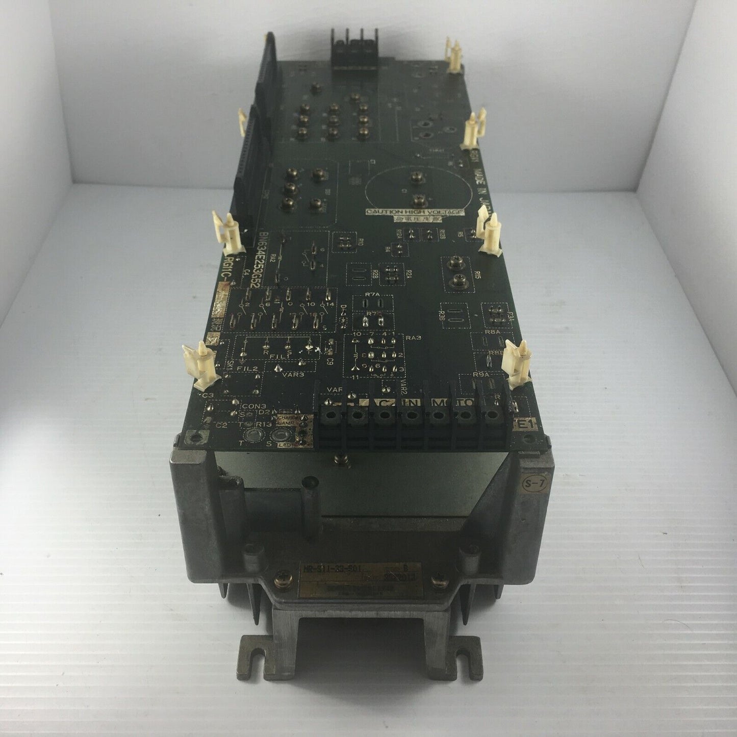 Mitsubishi r MR-S11-33-E01 Base with BN634E253G52 RG11C Board