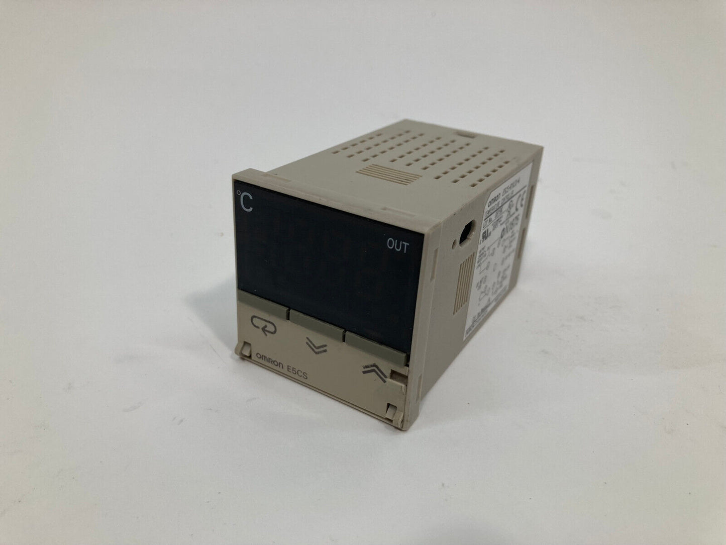 Omron E5CS-R1KJU-W Temperature Controller