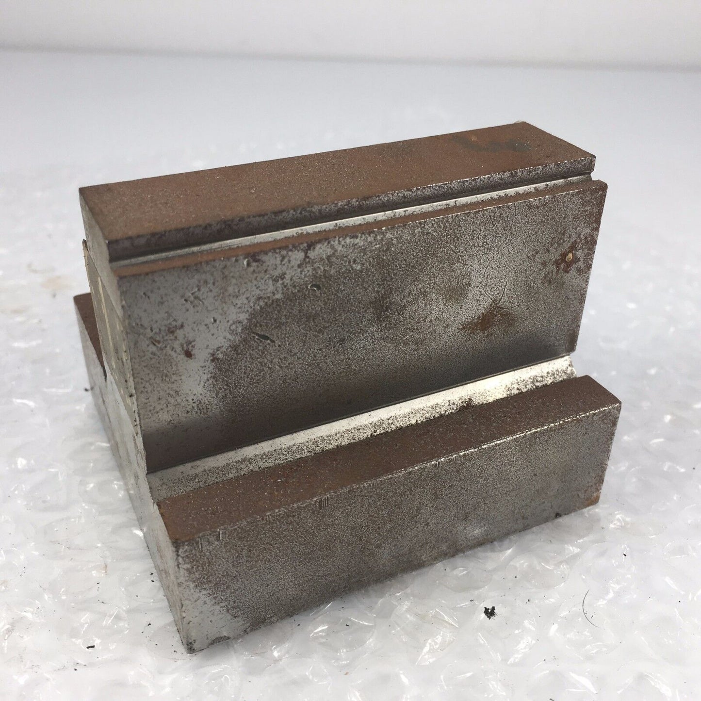 ANGLE PLATE FOR TOOL MAKER, MOLD MAKER, INSPECTOR, MACHINIST WITH STEPS